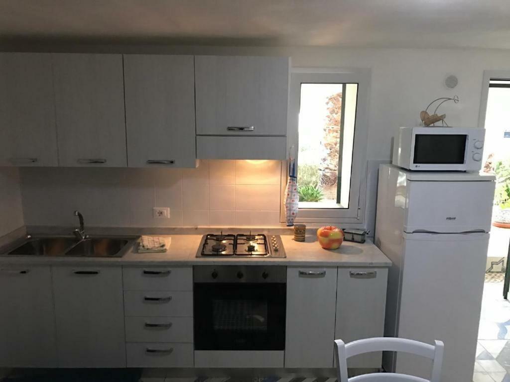 Villa Ceni: Seaside Apartments with Pool and Garden Marinella di Selinunte Exterior photo